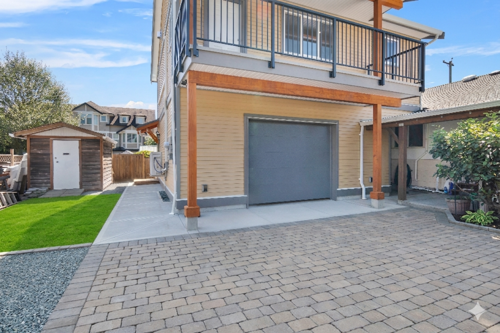 carriage house addition