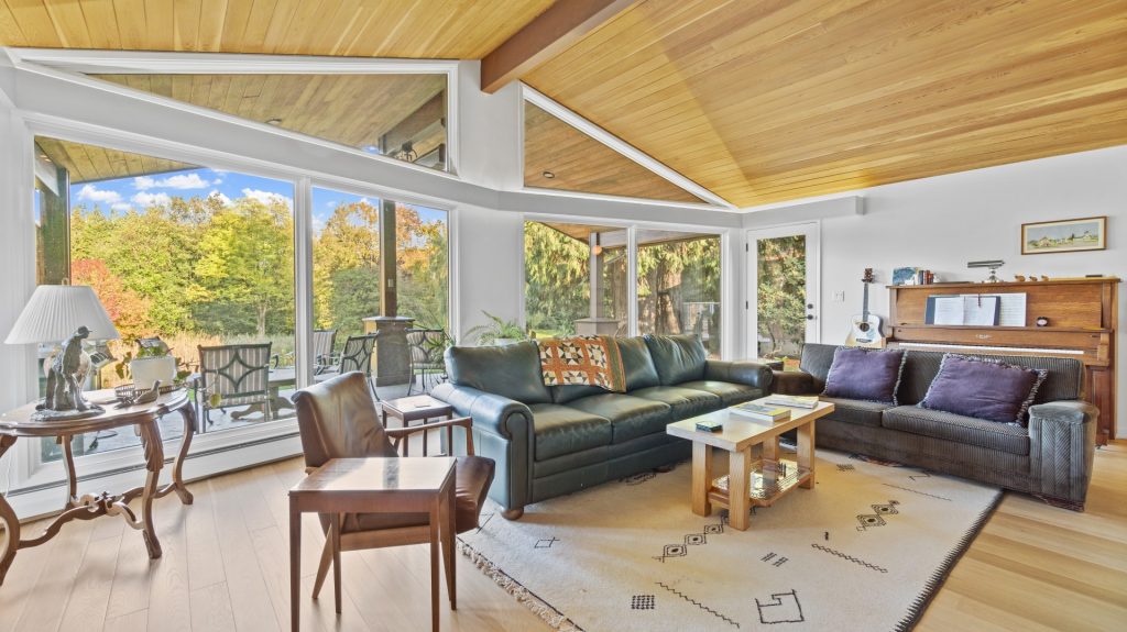 living room renovation